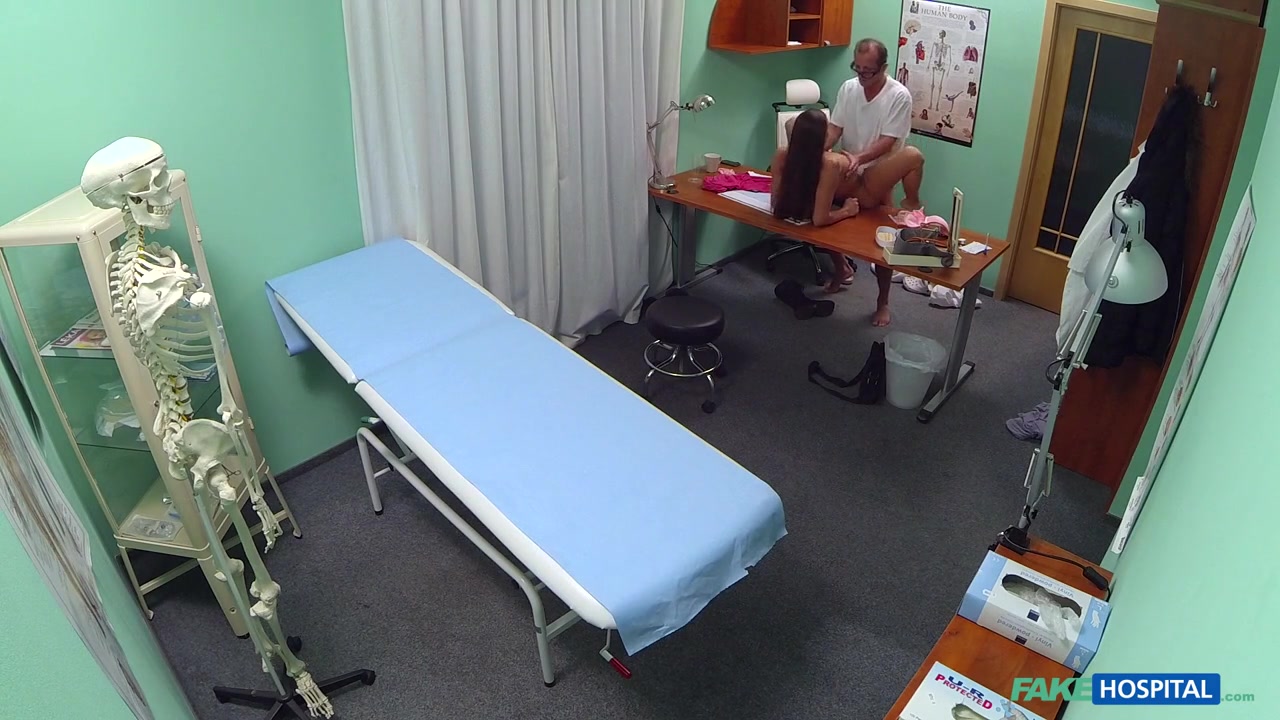 Mea in Doctor decides sex is the best treatment available - FakeHospital