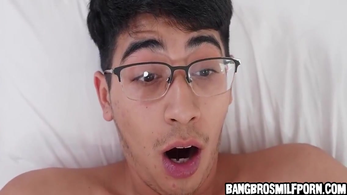 Stepson Gets Caught Jerking Off By His Hot Stepmom 5 Min