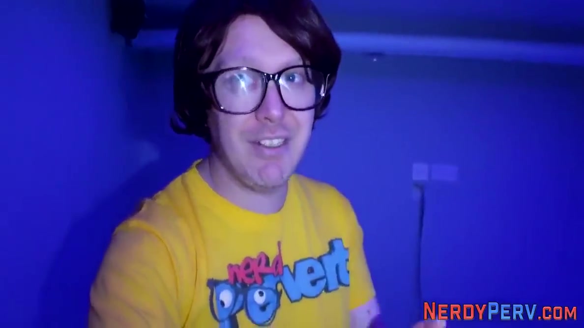 Yorkshire Nerd Cums Into Big Babes Mouth