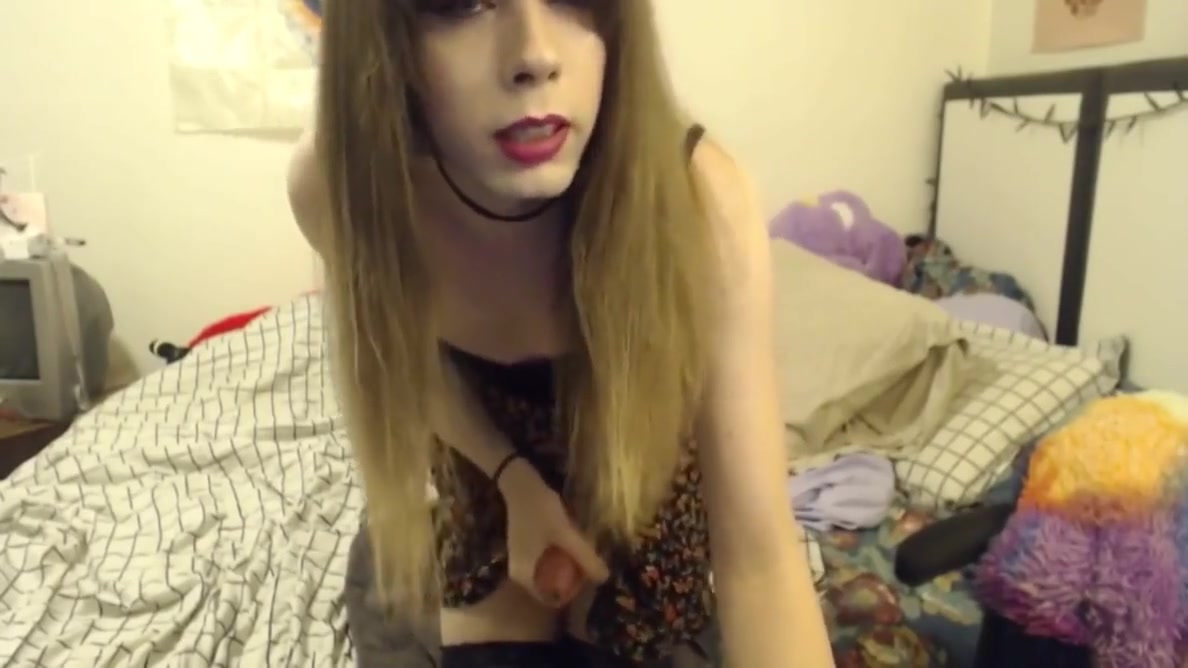 Aauww Guys !! Super Horny Sissy Shoot Her Load Makes You Cum
