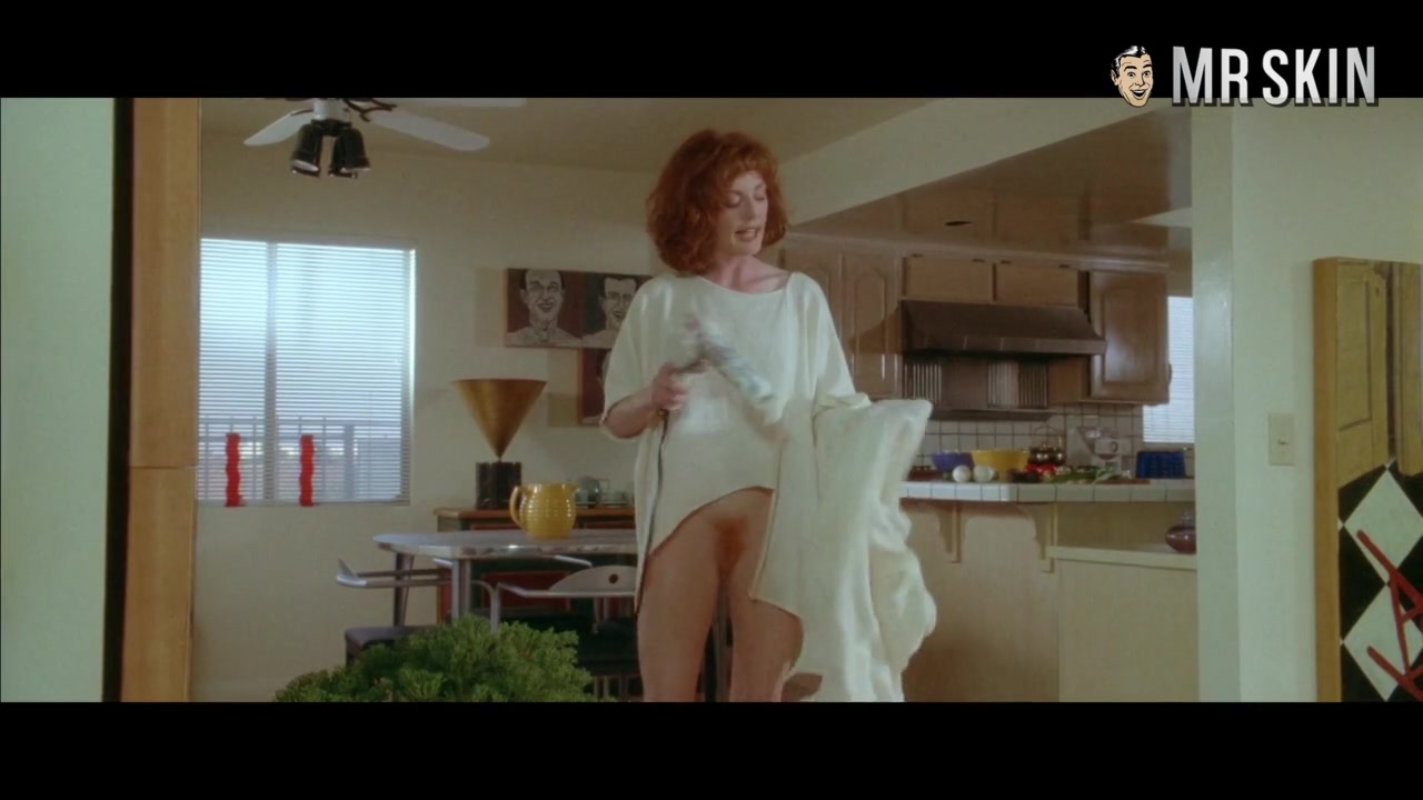 Before Suburbicon, See Julianne Moore's Red Carpet - Mr.Skin