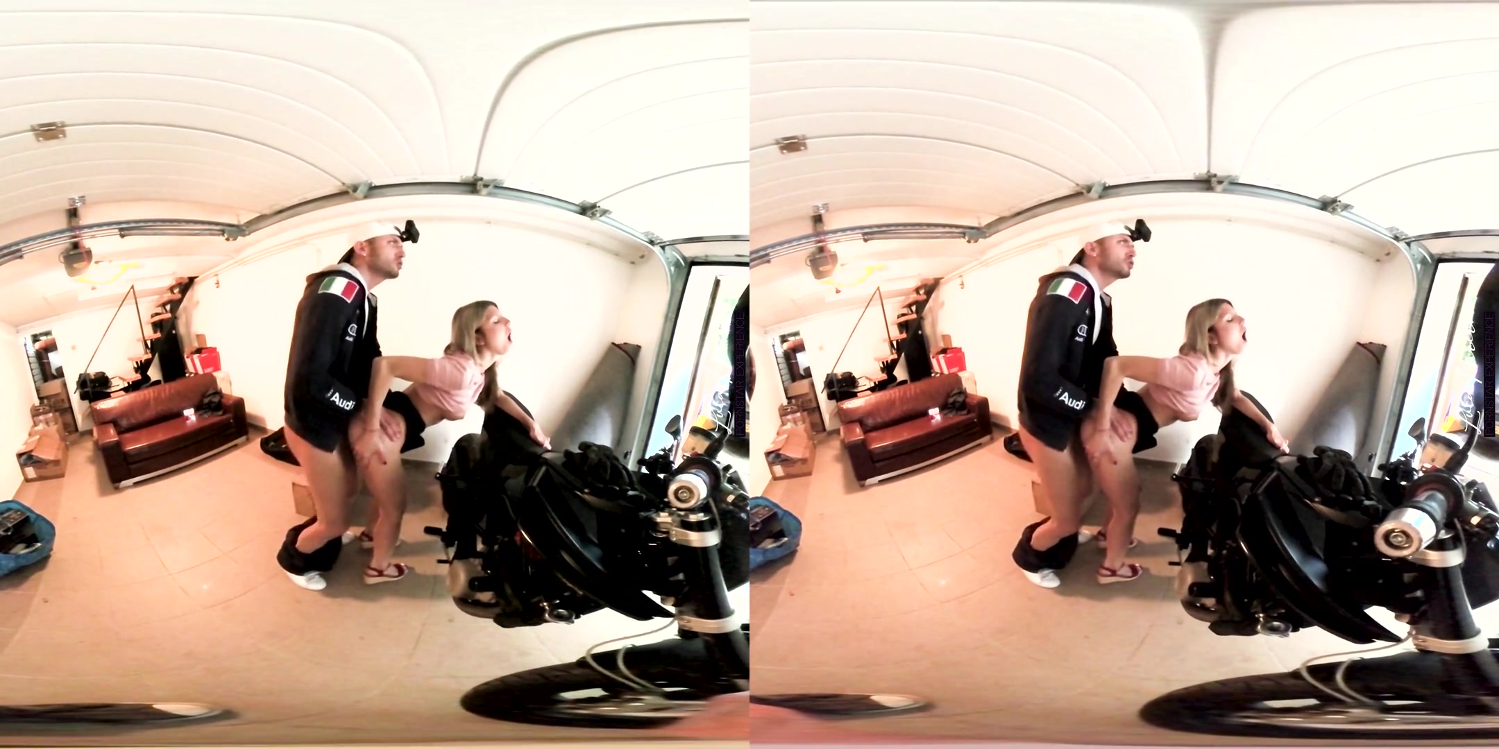 Gina Gerson in The Garage - version - perVRt
