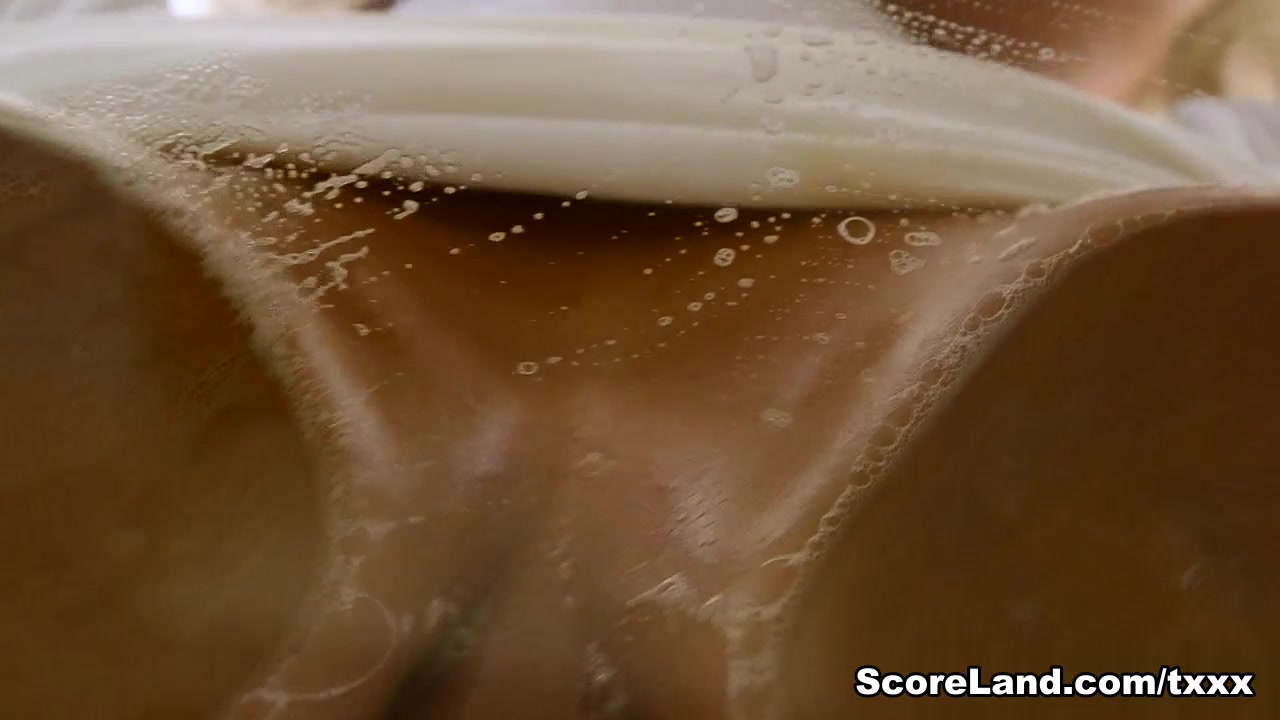 Wet Tee Teaser - Katie Thornton - Scoreland