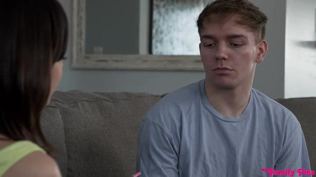 Stepsisters Super Sensitive Pussy - S25:E1 - Myfamilypies