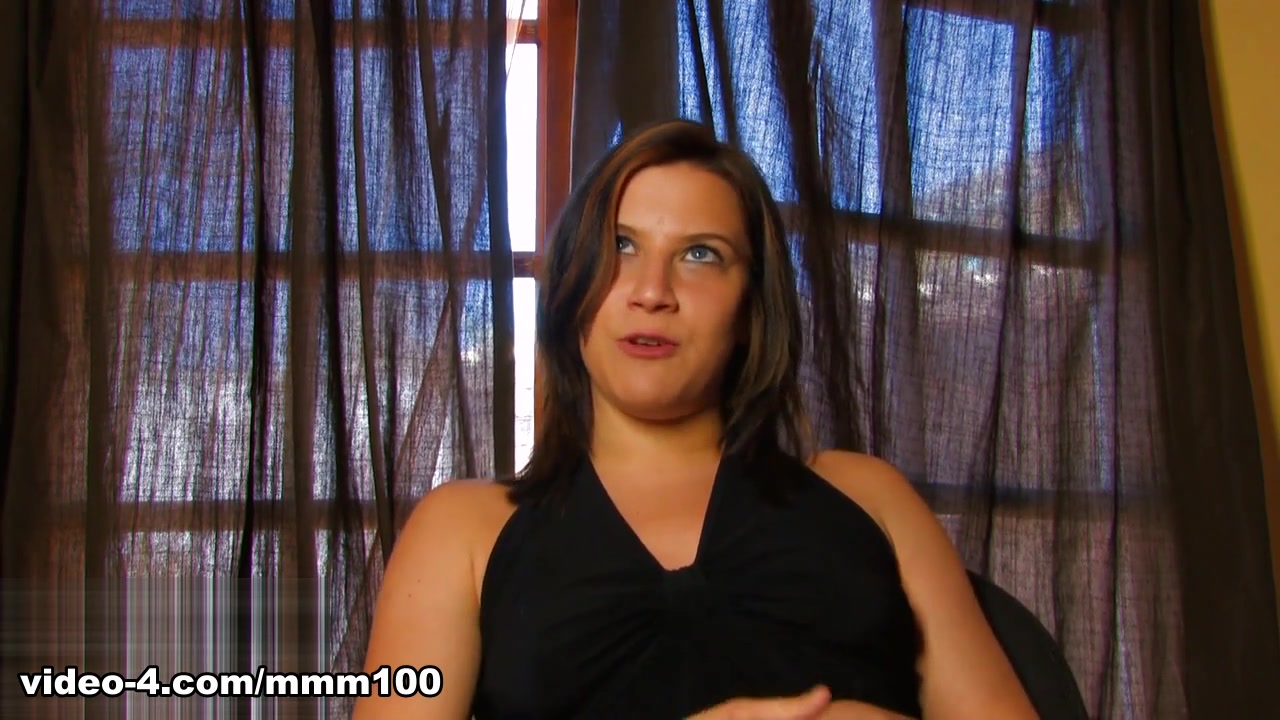 Lizzy Doll in Interview Kinky - MMM100