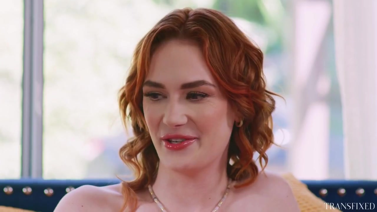 Nude To The Neighborhood - Siri Dahl And Kasey Kei