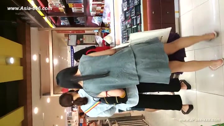 peeping chinese amateur upskirt.29