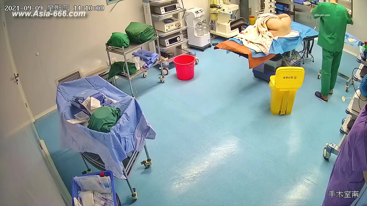 Peeping Hospital patient.12