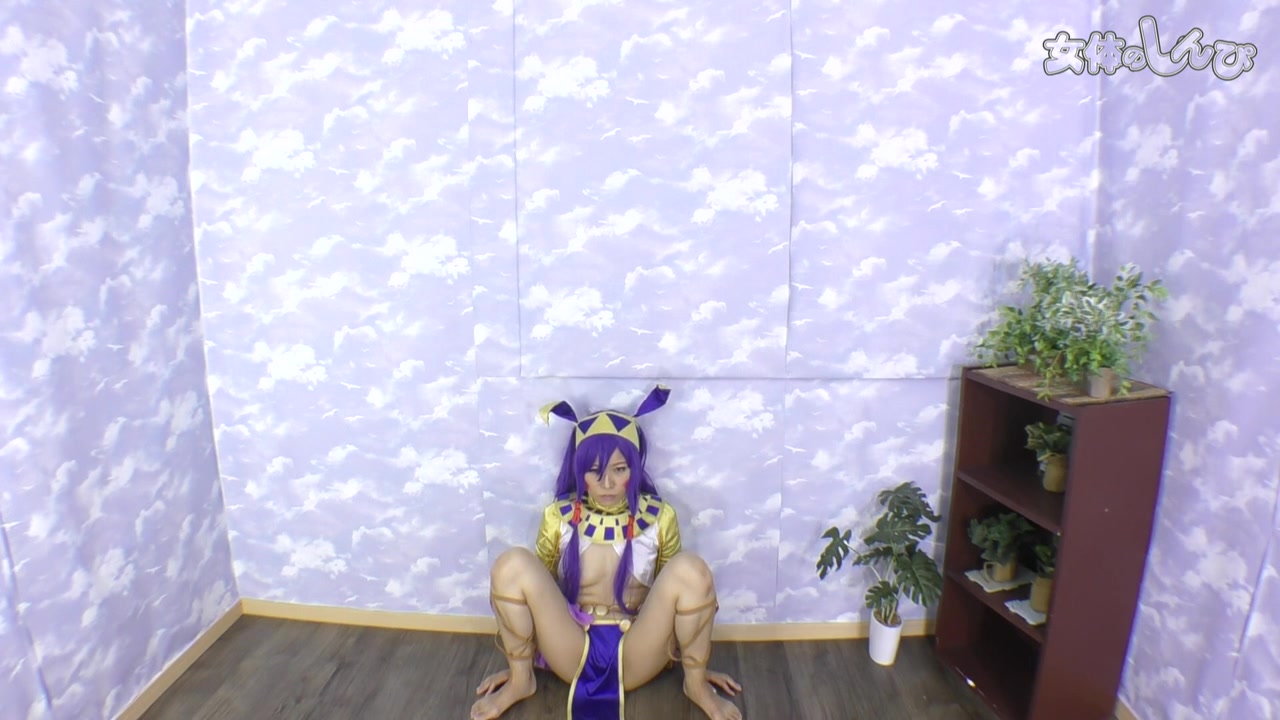 The woman who raspnds to the directions indifferntly deapan. - Fetish Japanese Video