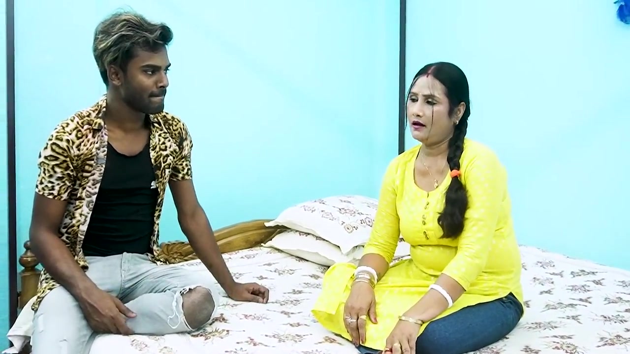 Desi Sexy Bhabi Fucked By Desi Boyz Hardcore Sex