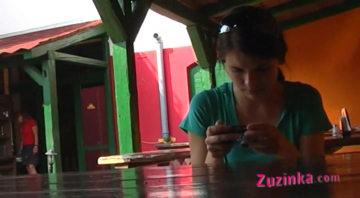 Amateur Zuzinka shows pussy in pizzeria