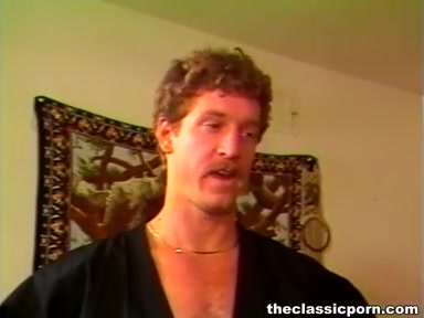 This cock likes bush on moist pussy