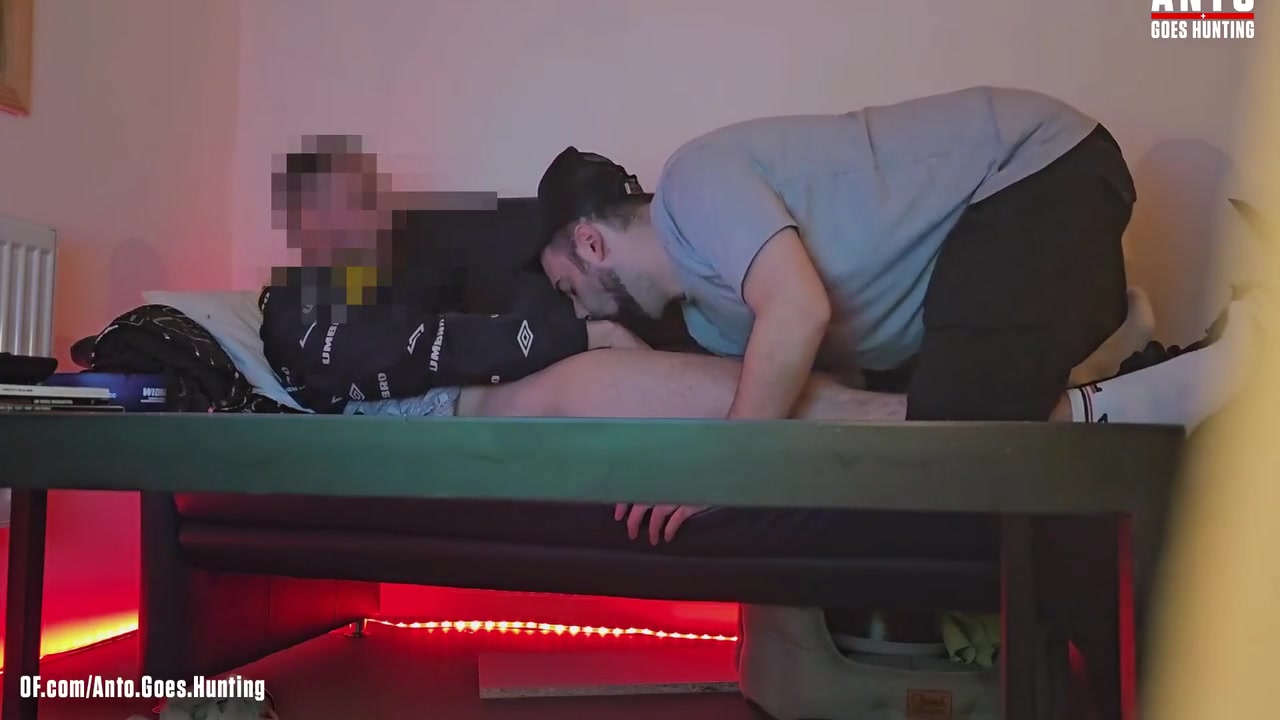 Straight Guy From Dating App Lets Me Suck Him