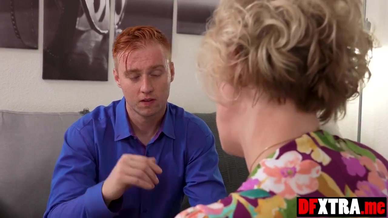 Dee Williams - Blond Hair Babe Stepmommy Mature Cuckolded By Two Bbcs