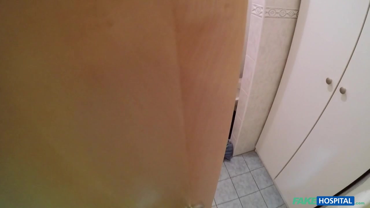 Minx sucks and fucks to get a job - FakeHospital