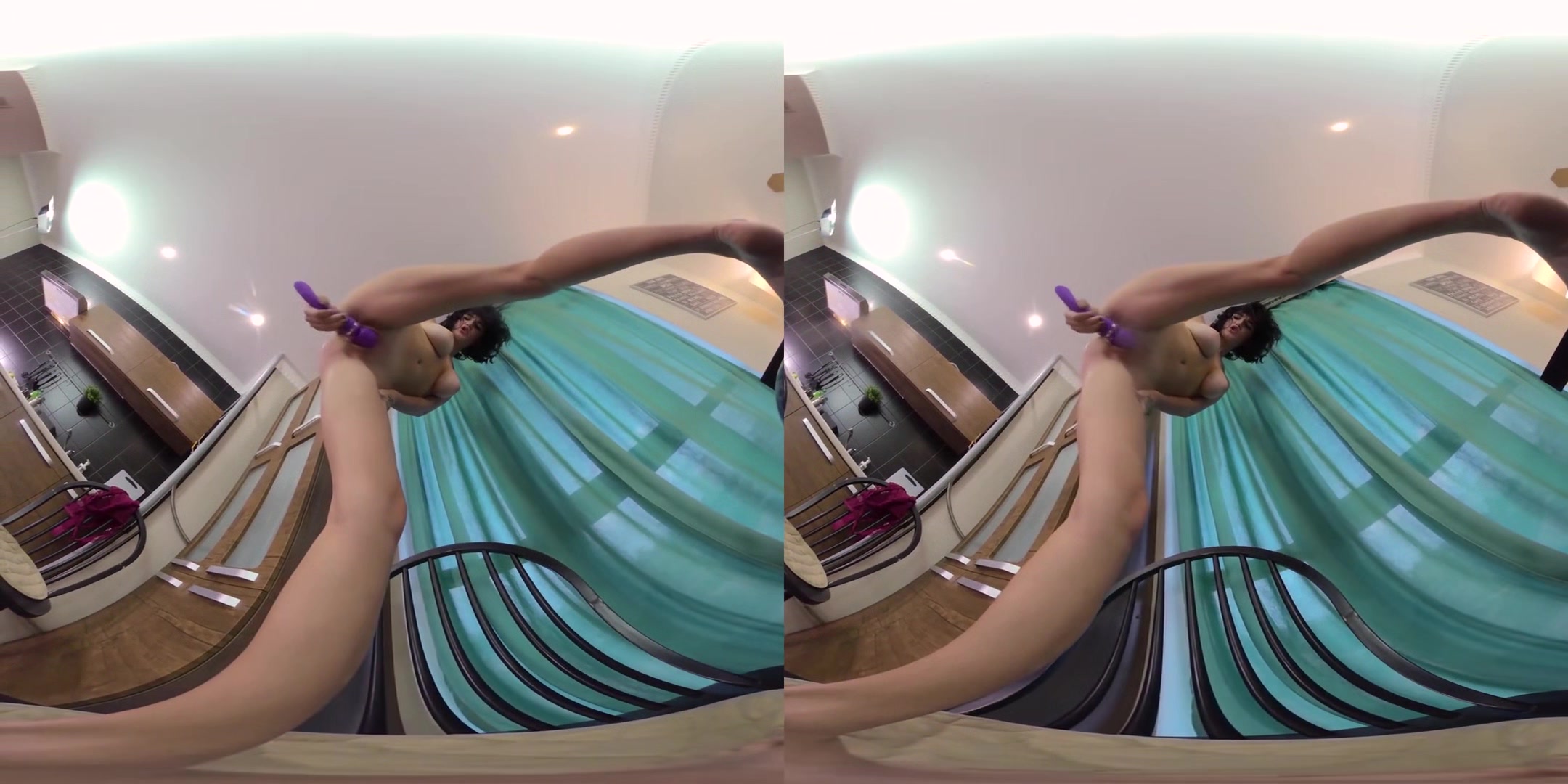 Queenlinn In Solo With Toys - Busty Amateur Solo VR Porn