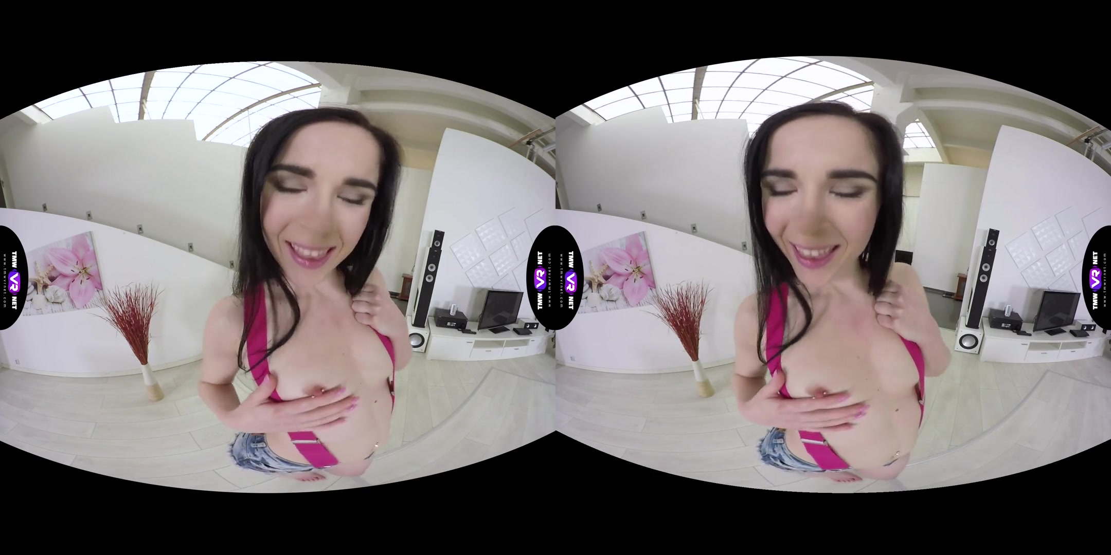 Amber Nevada in teen 18+ Rubs Sweet Flower - TmwVRNet