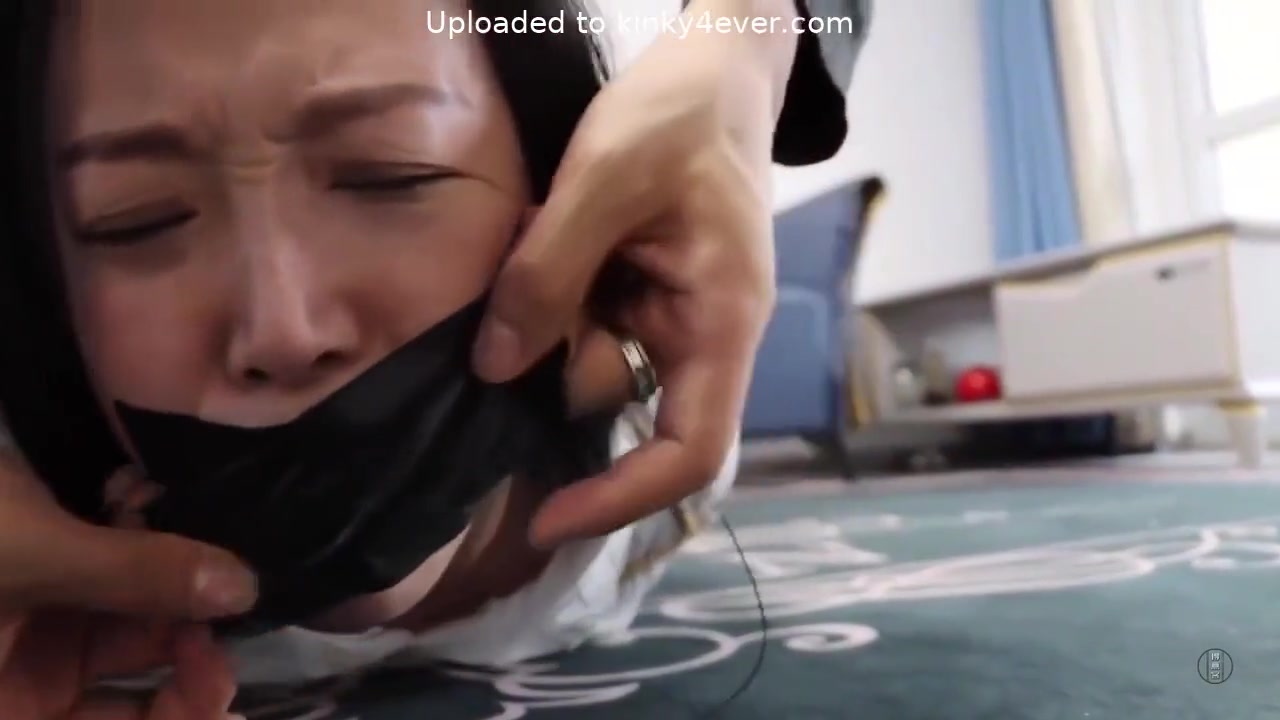 Chinese Beauty Bondage
