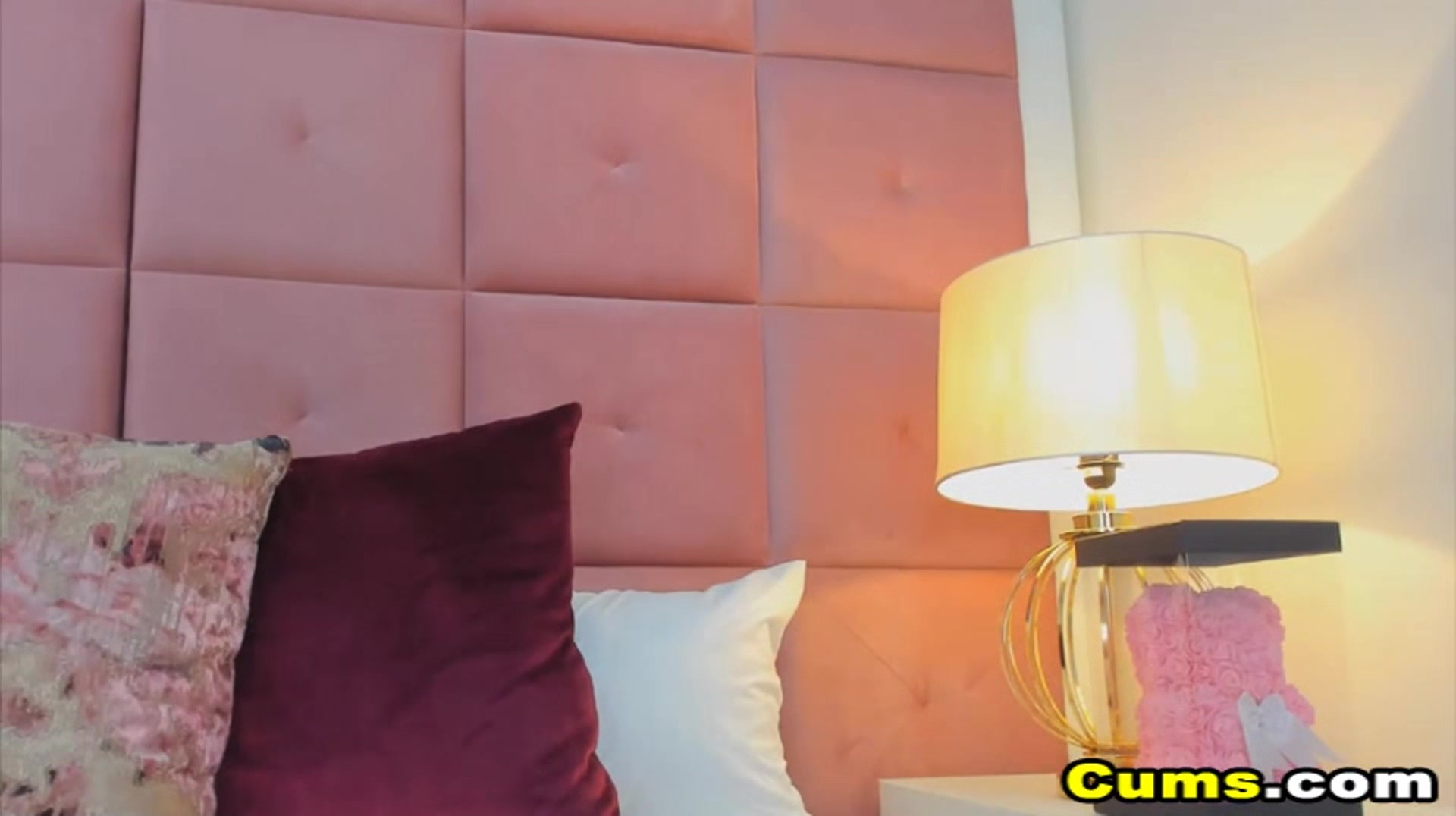 Busty Babe Fuck Her Pussy With Dildo