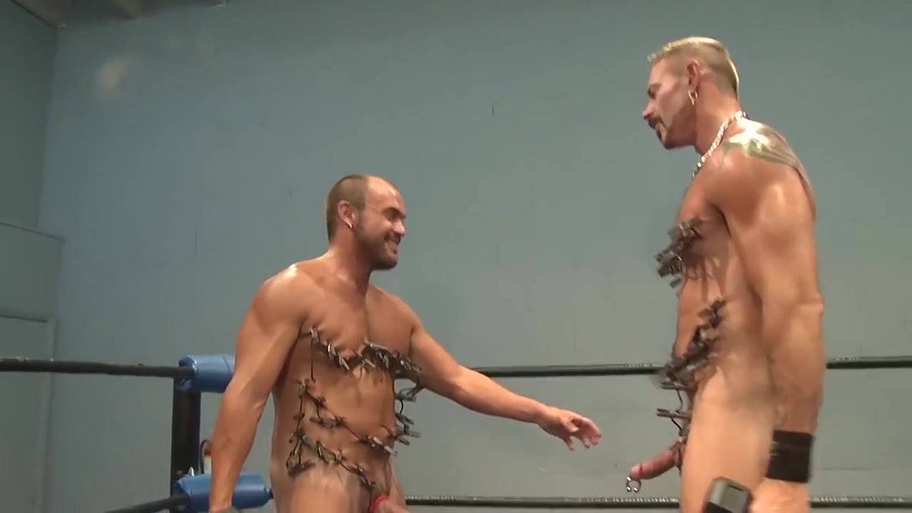 Colin Steele And Jessie Balboa In And Pinch Each Other With Pegs