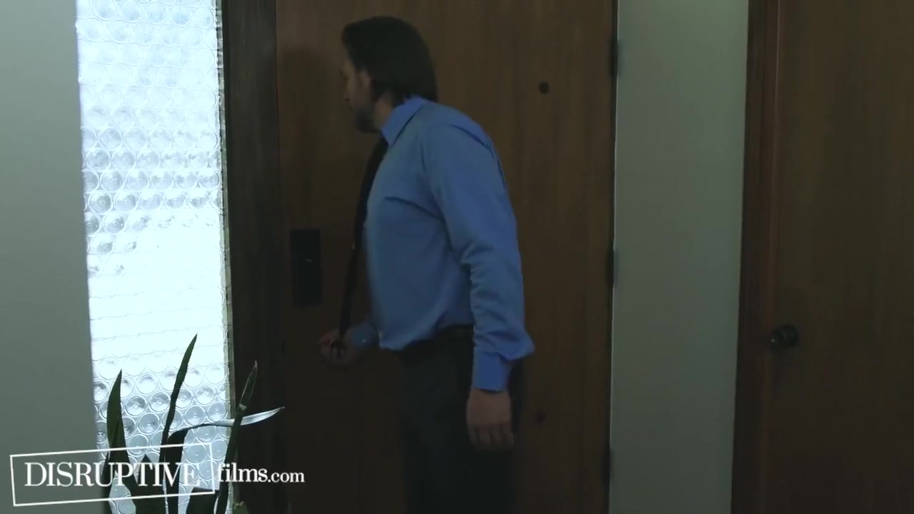 College Jock Gets Caught Doing Porn To Pay For School With Isaac Parker And Hans Berlin