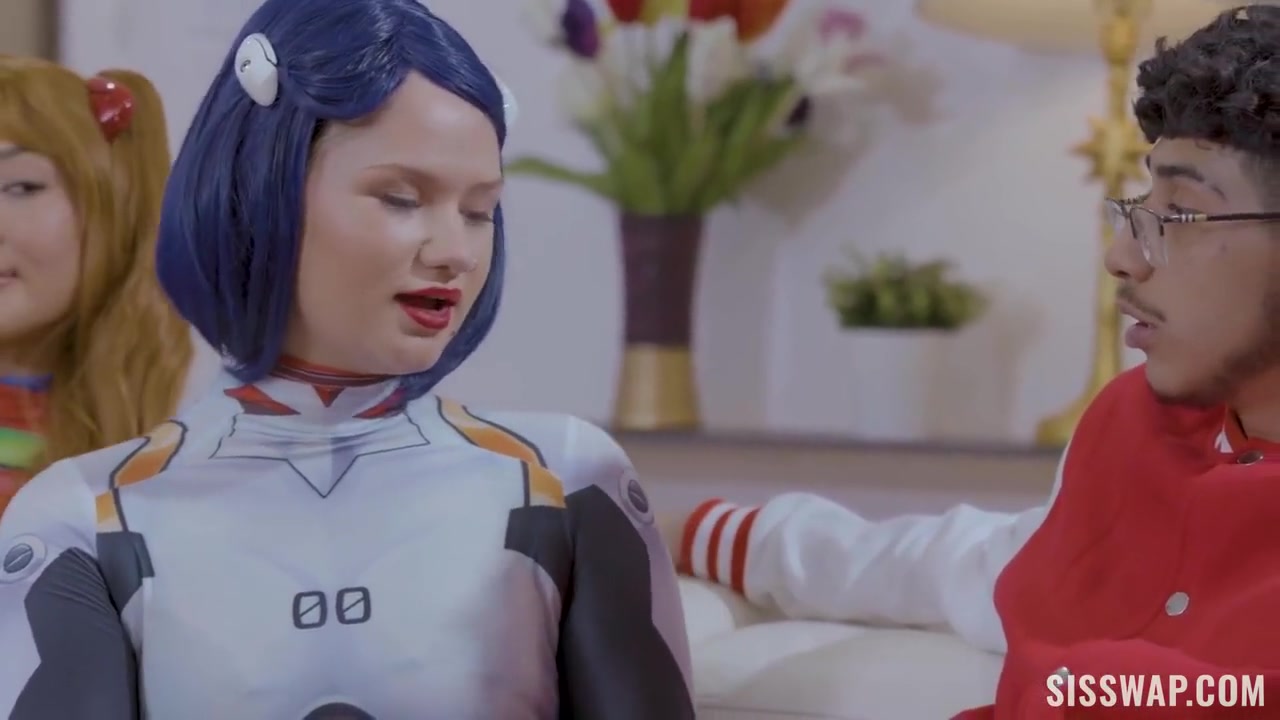 Mina Lux, Mina Luxx And Harley King - Cum And