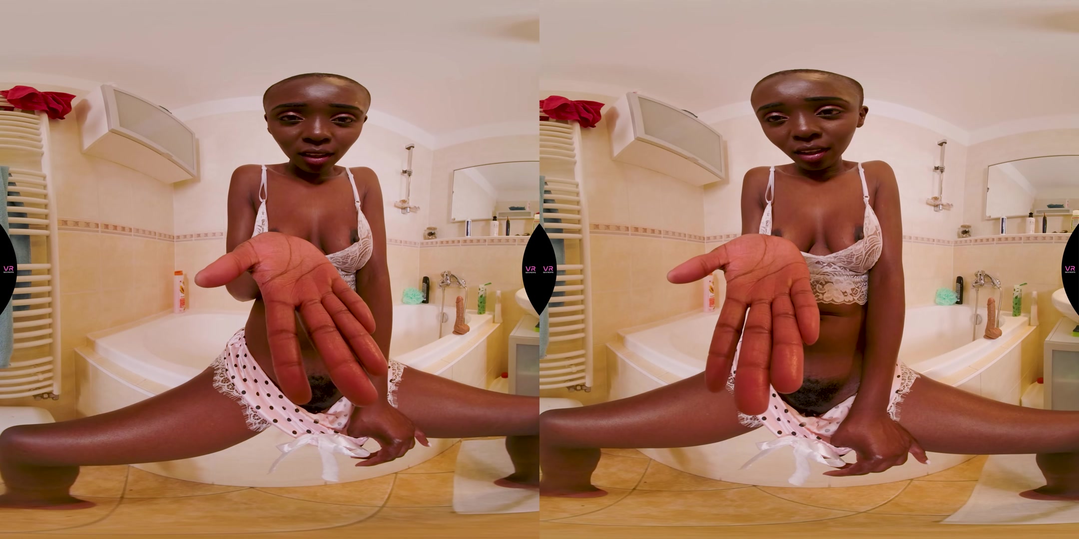 Squirting In The Bathroom - VRSexperts