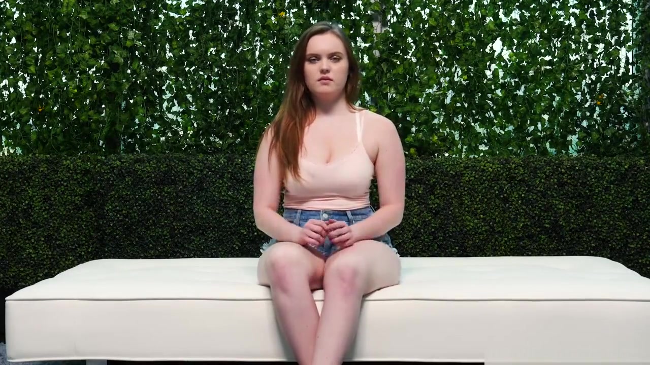 Cute redhead with a phat ass gets properly fucked in her pink hole