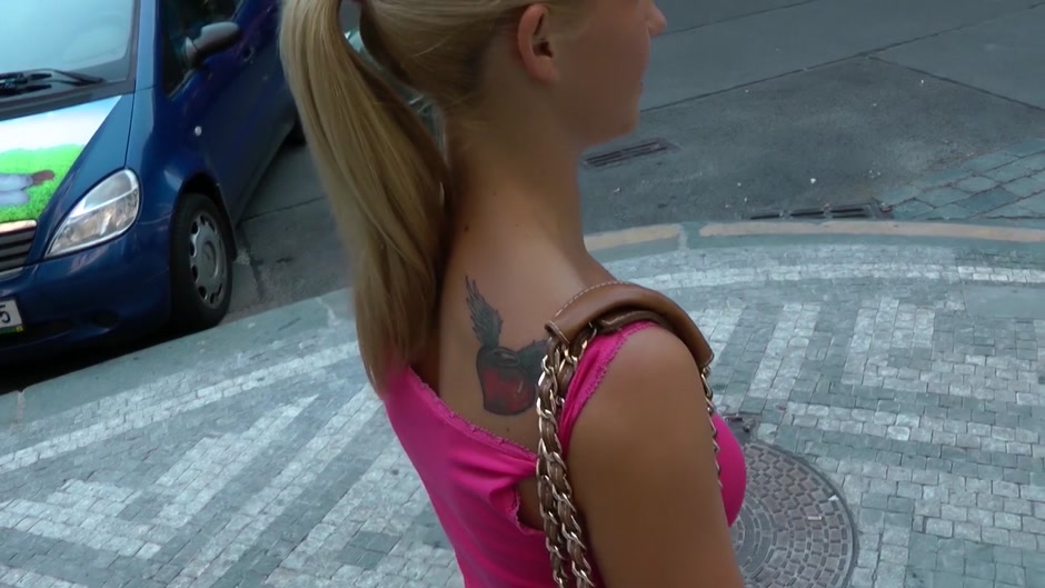 Blonde hottie rides dick in the outdoors
