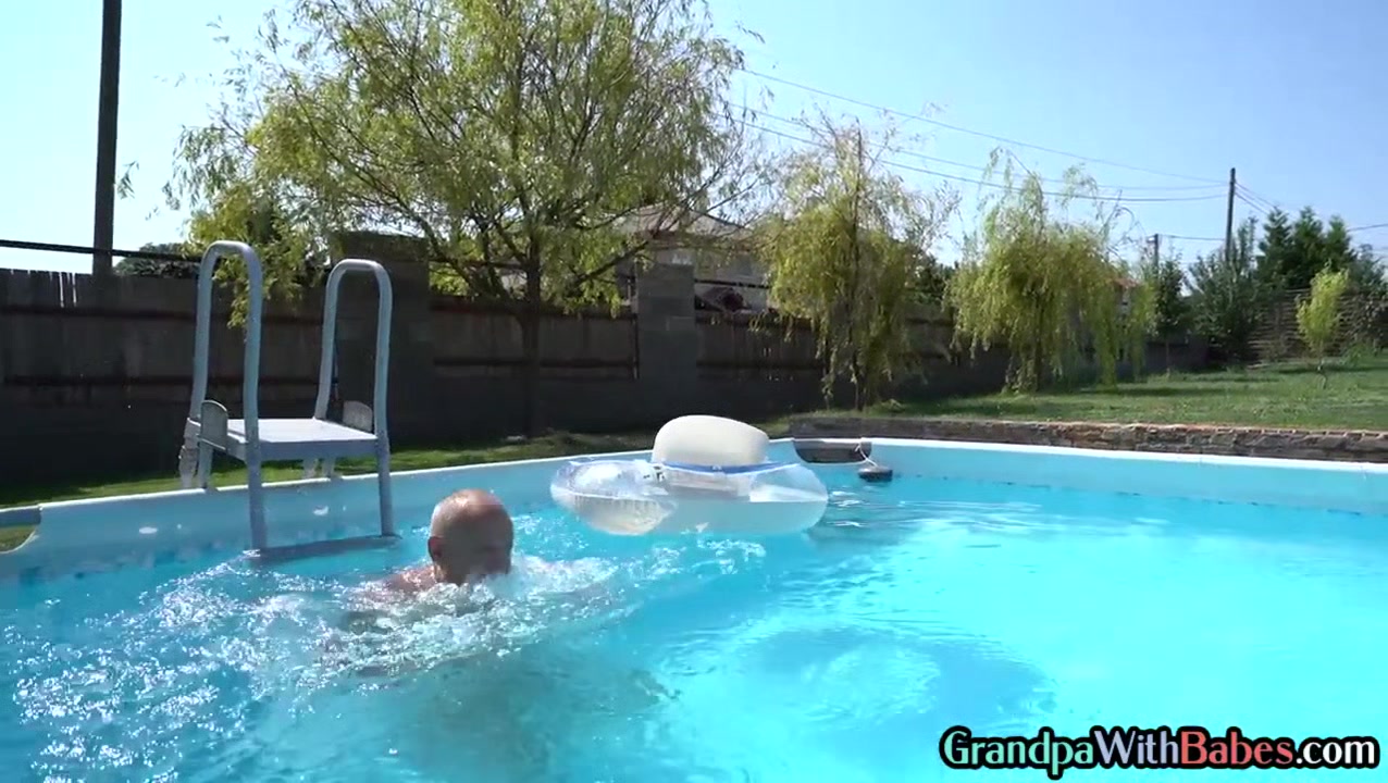 Lucky grandpa lets bae ride him outdoor after sucking him