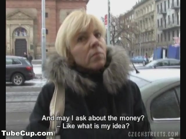 Kinky Czech mature Jitka sucks and gets boned