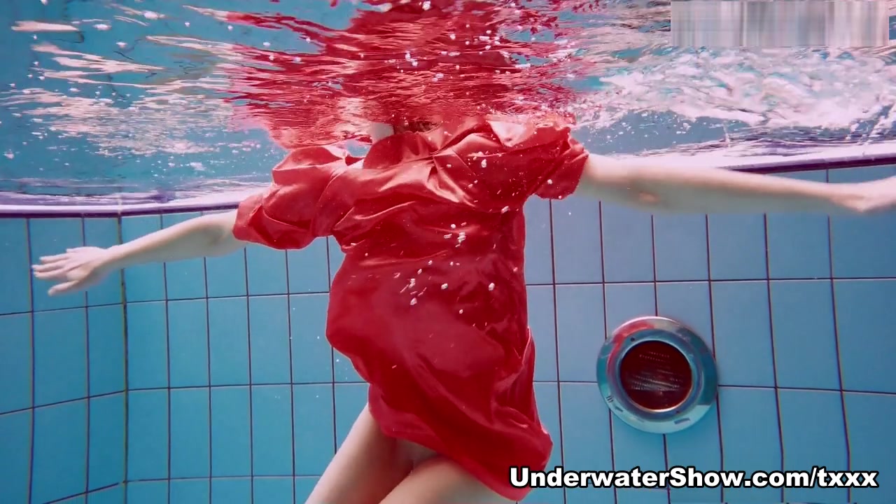 UnderwaterShow Video: Avenna