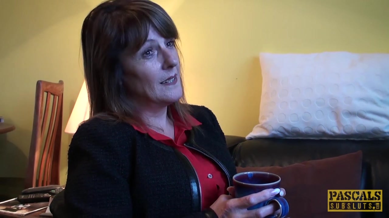 PASCALSSUBSLUTS - GILF Pandora has pierced pussy smashed