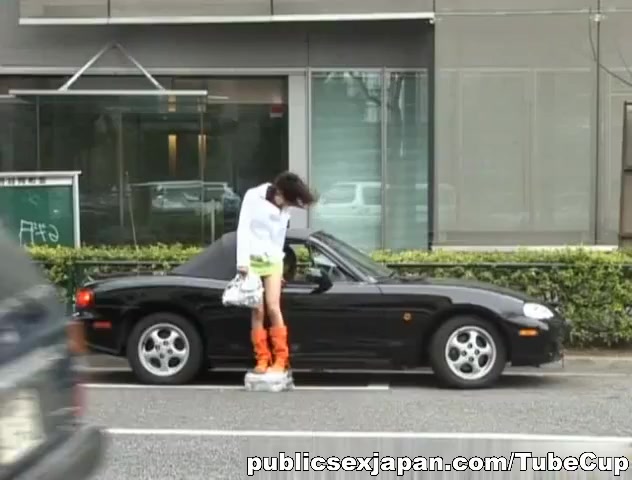Hot Asian chick in public sex action