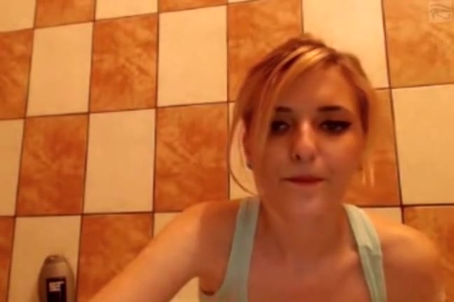 Girlfriend was all alone in the bath