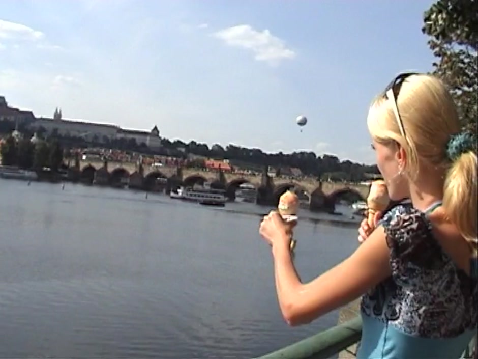 Katerina Sz. in amateur hot girl gives a handjob in nature