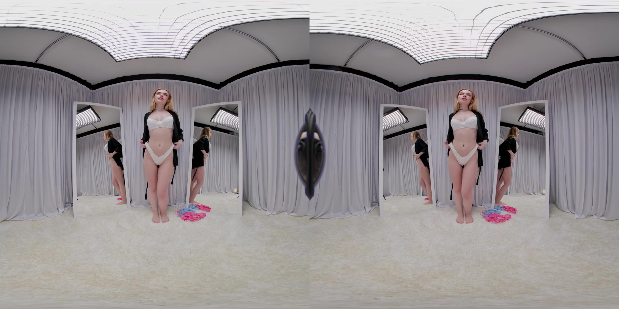 Vr Fashion Room. Yuliia Tries On Three Lingerie Sets