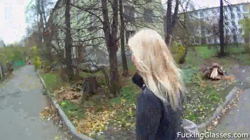 Her car broke down so she offered sex for a lift