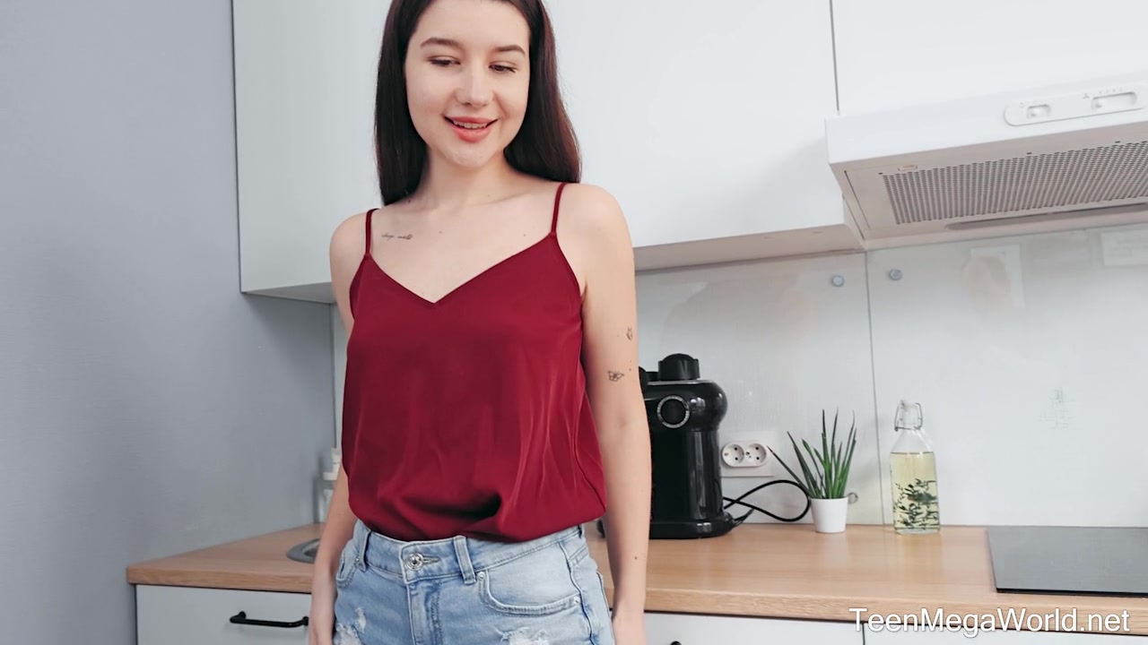 Hottie rubs pussy to orgasm