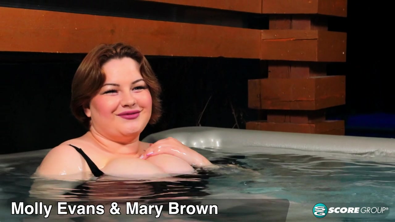 Molly Evans & Mary Brown: Hot Tub Girlfriends