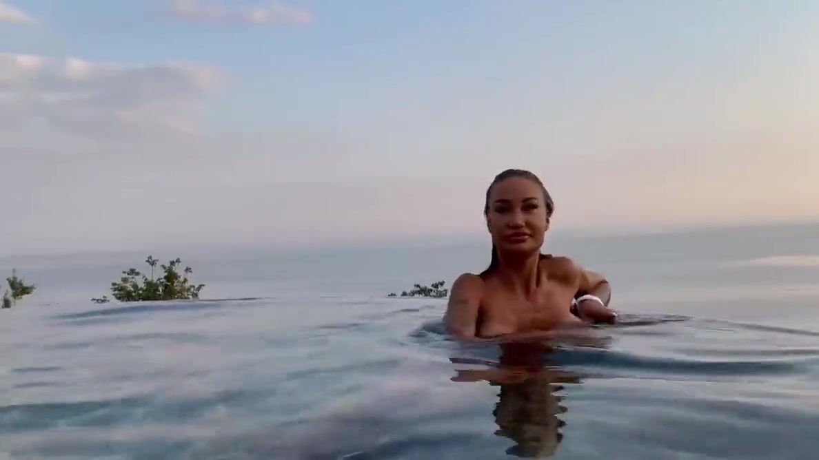 Monika Fox - Naked In A Beautiful Place