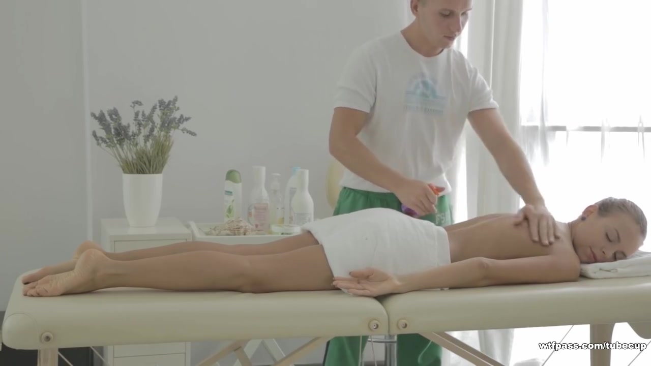 Excited with erotic nude massage Carre attacks piston