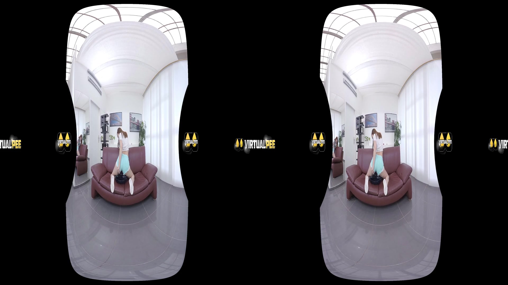 Antonia Sainz in Playful Pee - VirtualPee