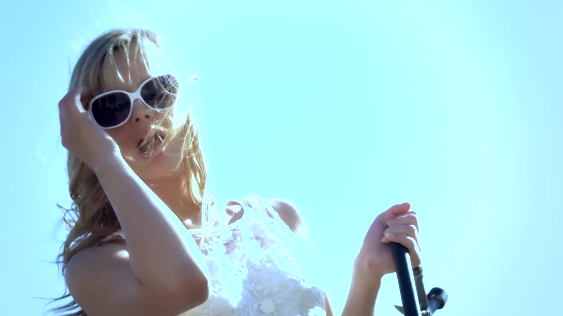 Summer Breeze - Sex Movies Featuring Audrey Hollander