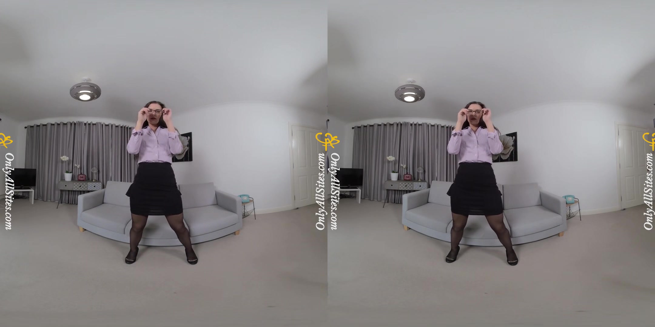 Louise B - Fantastic Brunette; Solo Babe Stripping