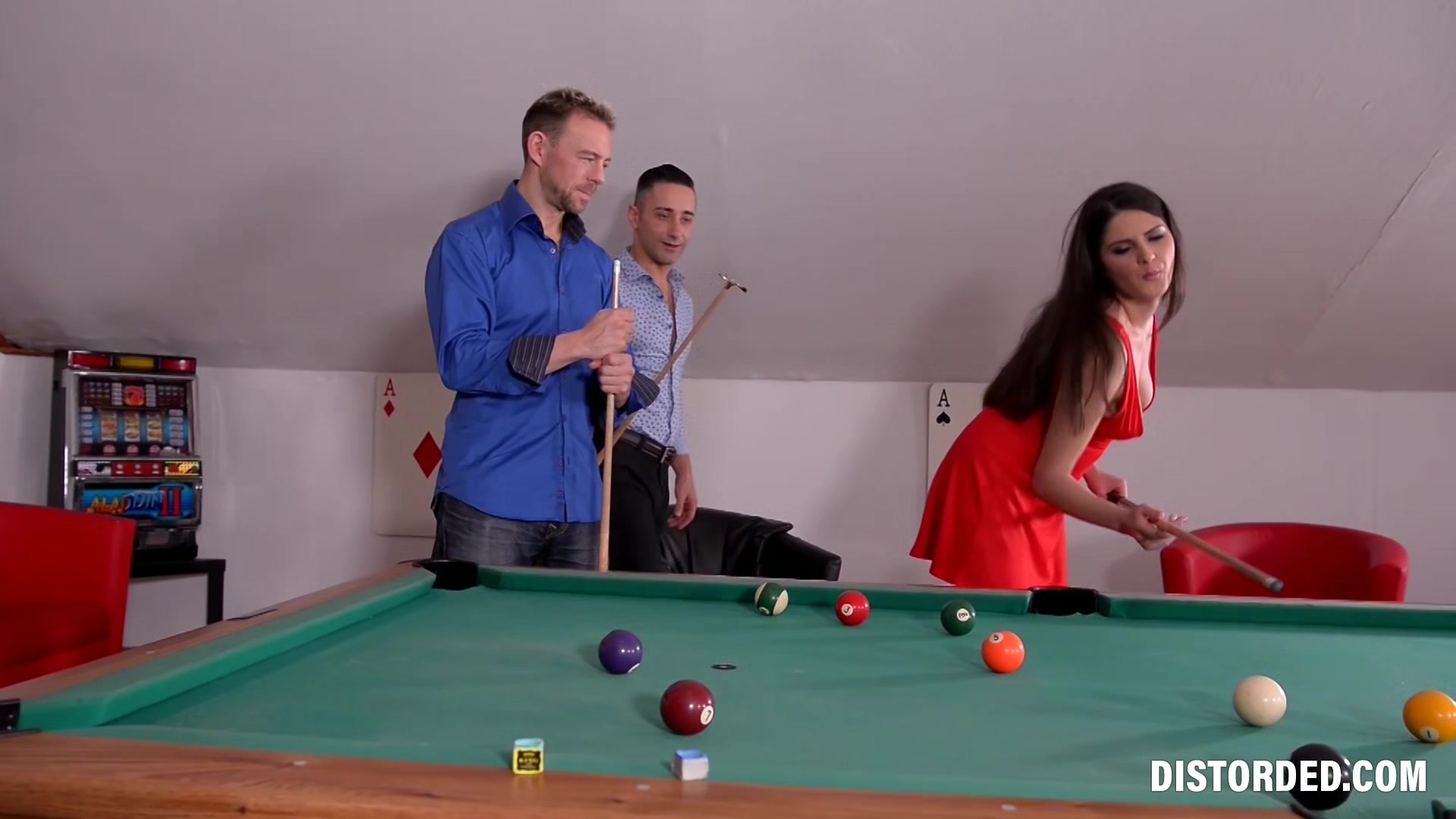 Let’s Play Balls! Squirting with Francesca Di Caprio, Erik Everhard & Mugur for Distorded