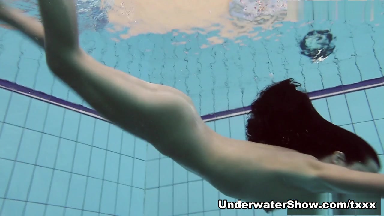 UnderwaterShow Video: Zhanetta