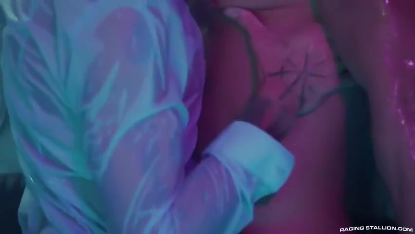Roman Todd And Chris Damned - Gay World Just Sex