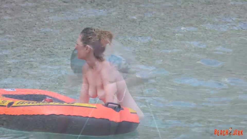 Nude boat trip - BeachJerk