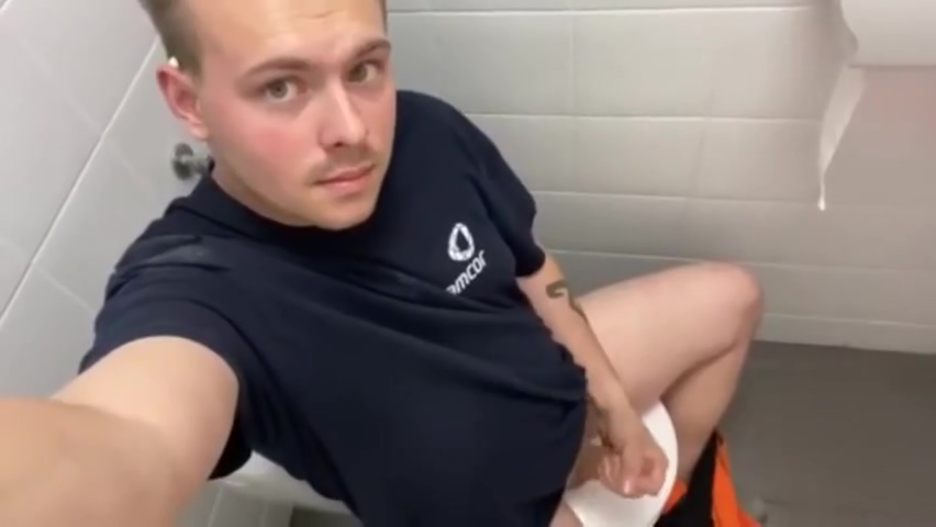 Ravikson - Hardcore Masturbation At Work. Day Two